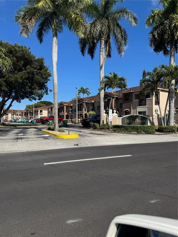 $2,800 | 14311 Southwest 96th Street, Unit 304, Miami, FL 33186