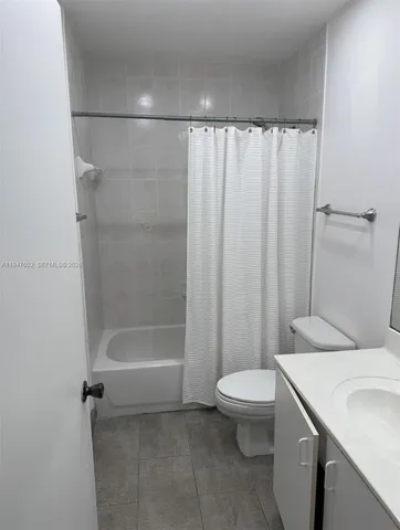 $2,800 | 14311 Southwest 96th Street, Unit 304, Miami, FL 33186