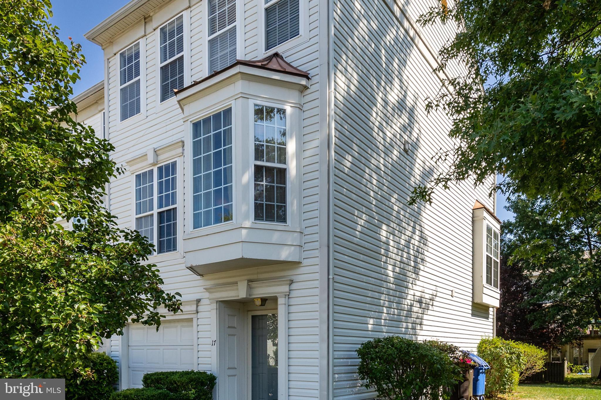 17 Weatherly Road Delran, NJ 08075 - Photo 1 of 33 Gallery Image 1