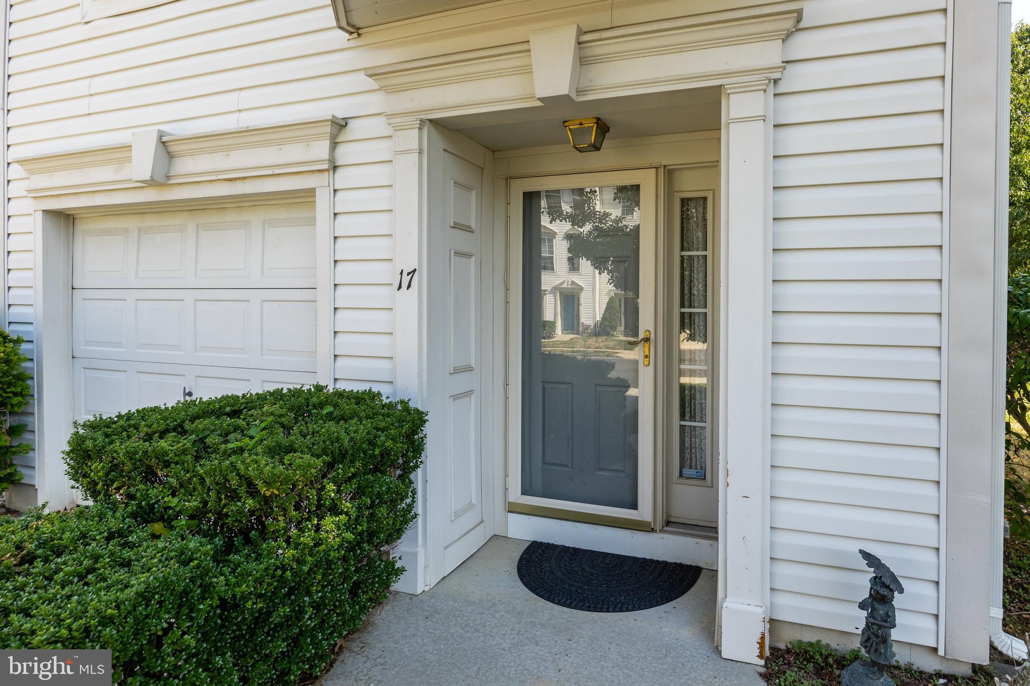 17 Weatherly Road Delran, NJ 08075 - Photo 3 of 33 Gallery Image 3