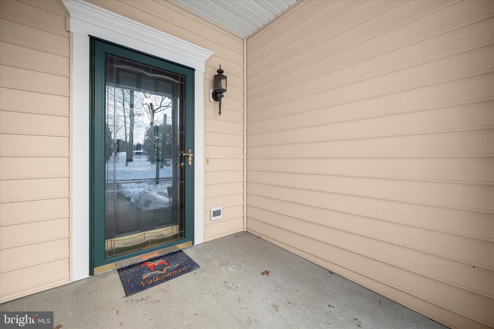 6428 Hickory Overlook, Unit 71 Columbia, MD 21044 - Photo 3 of 63 a view of small space