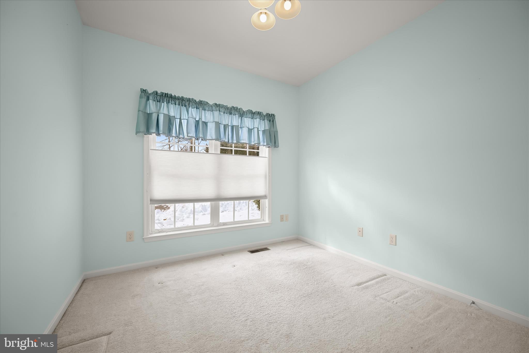 6428 Hickory Overlook, Unit 71 Columbia, MD 21044 - Photo 41 of 63 an empty room with a window