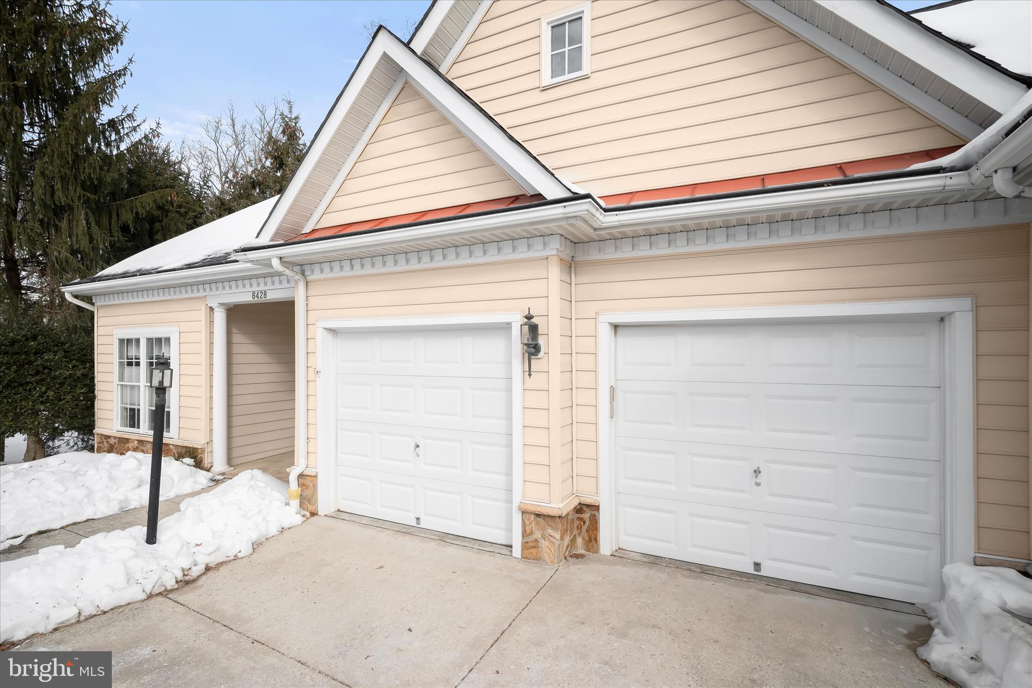 6428 Hickory Overlook, Unit 71 Columbia, MD 21044 - Photo 58 of 63 2-Car Front Loading Car Garage