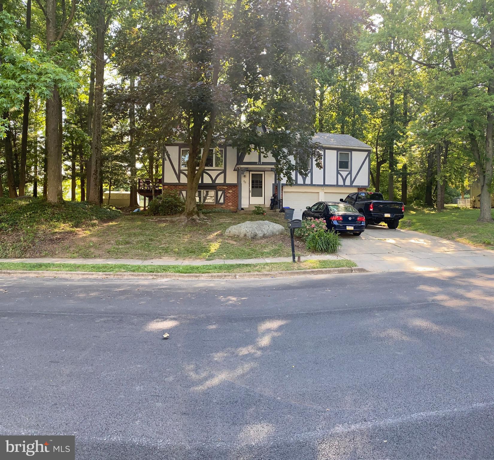 211-213 Bridge Road Marcus Hook, PA 19061 - Photo 2 of 2 Gallery Image 2