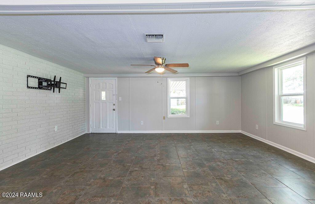 1011 Roma Drive Breaux Bridge, LA 70517 - Photo 12 of 30 Living Room 1