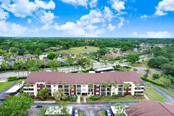 $150,000 | 13602 South Village Drive, Unit 1205, Tampa, FL 33618