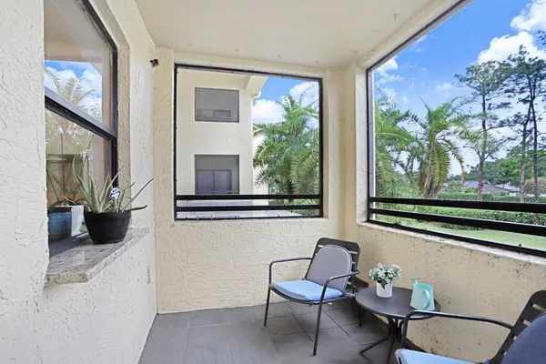 $150,000 | 13602 South Village Drive, Unit 1205, Tampa, FL 33618