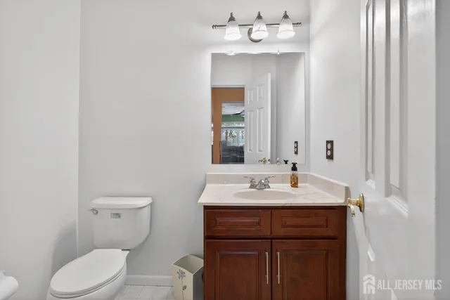 $731,000 | 100 Ashford Drive, Plainsboro, NJ 08536