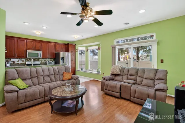 $731,000 | 100 Ashford Drive, Plainsboro, NJ 08536