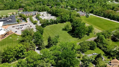 $1,800,000 | 350 South Mason Road, St. Louis, MO 63141