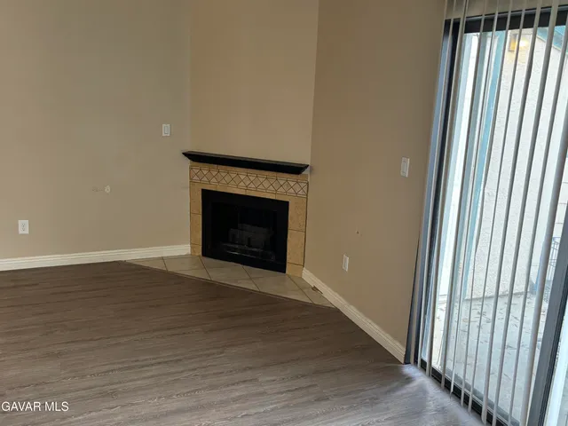 $2,150 | 44466 15th Street East, Unit 14, Lancaster, CA 93535