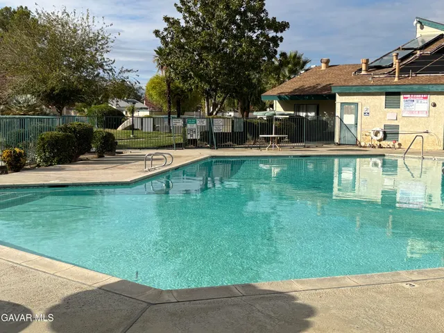 $2,150 | 44466 15th Street East, Unit 14, Lancaster, CA 93535