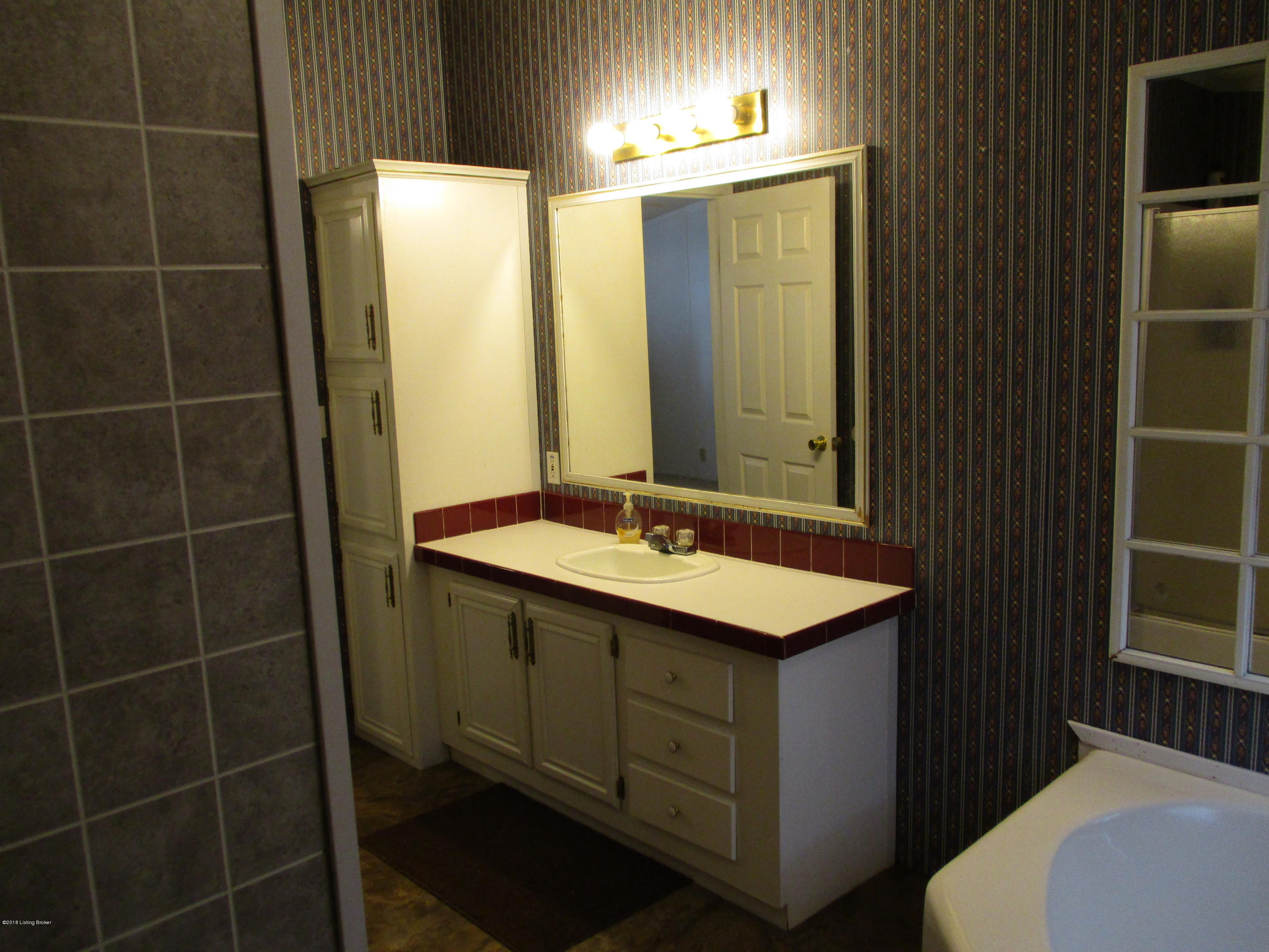 1084 Mack Thomas Road Elizabethtown, KY 42701 - Photo 19 of 29 IMG_0216