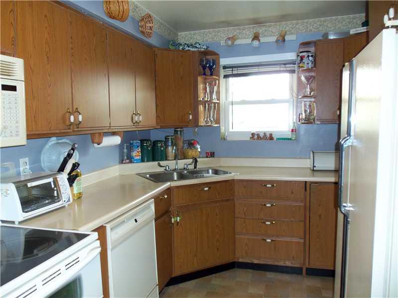 29 Highland Avenue McKees Rocks, PA 15136 - Photo 7 of 15 Kitchen. updated kitchen
