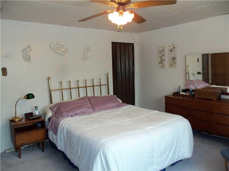 29 Highland Avenue McKees Rocks, PA 15136 - Photo 9 of 15 Master Bedroom. Double closets