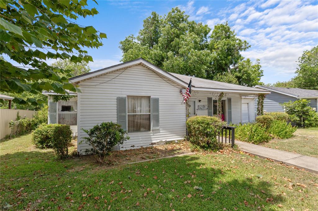 3624 North 26th Street Waco, TX 76708 - Photo 2 of 5
