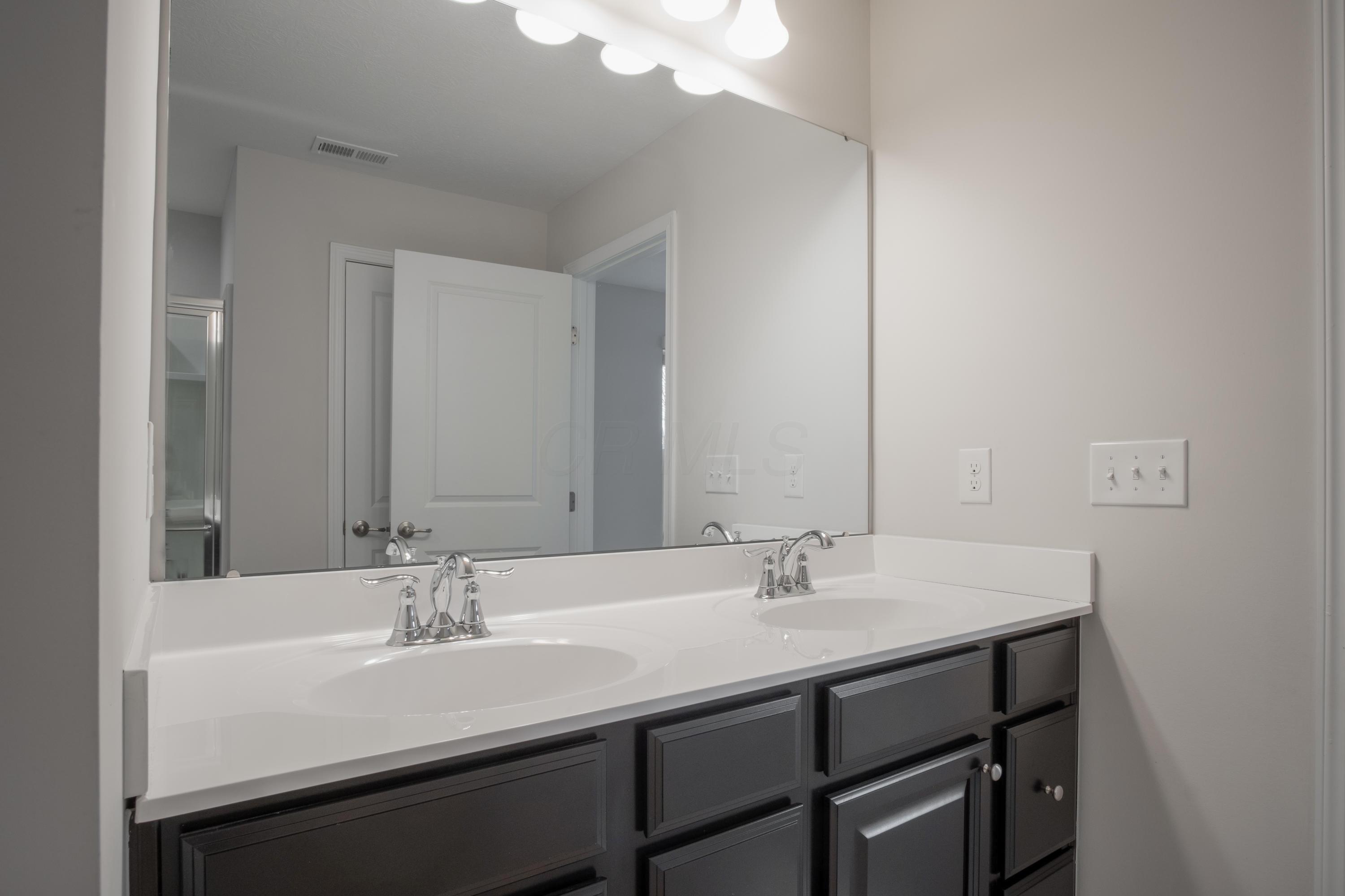 306 Mcnamara Loop Lewis Center, OH 43035 - Photo 15 of 48