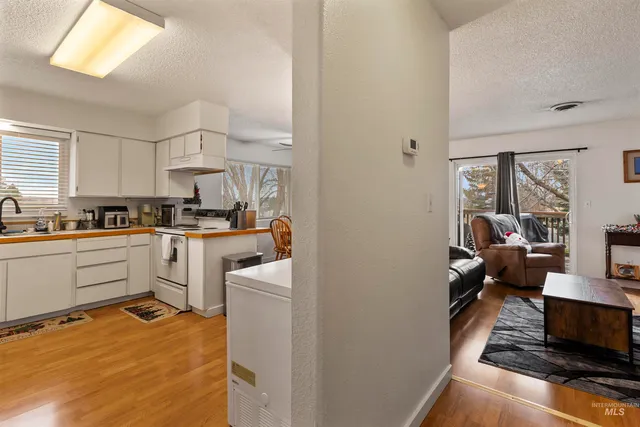 $418,900 | 649-651 North Hayes Street, Moscow, ID 83843