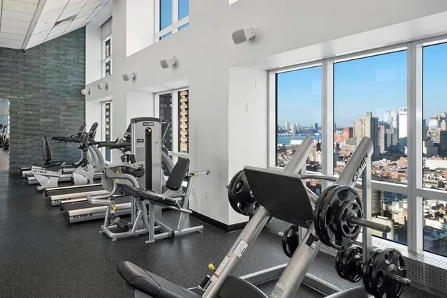 $749,000 | 350 West 42nd Street, Unit 17I | Hell's Kitchen