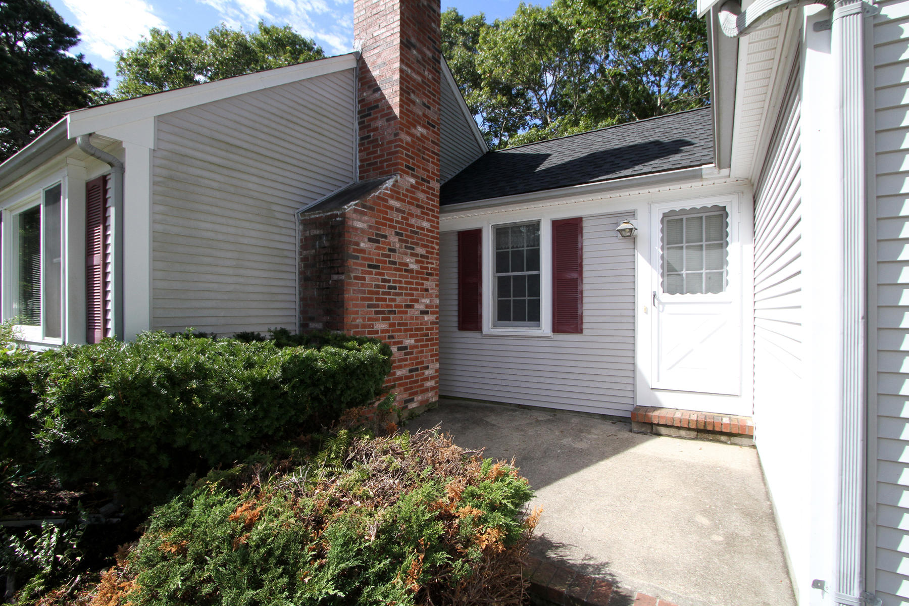 90 Camelback Road Marstons Mills, MA 02648 - Photo 5 of 17 IMG_3248