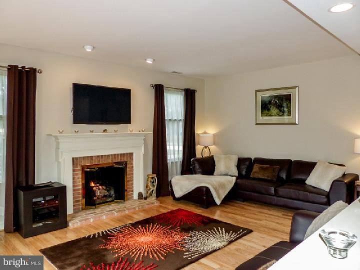 155 Ridings Way Ambler, PA 19002 - Photo 11 of 25 Family Room