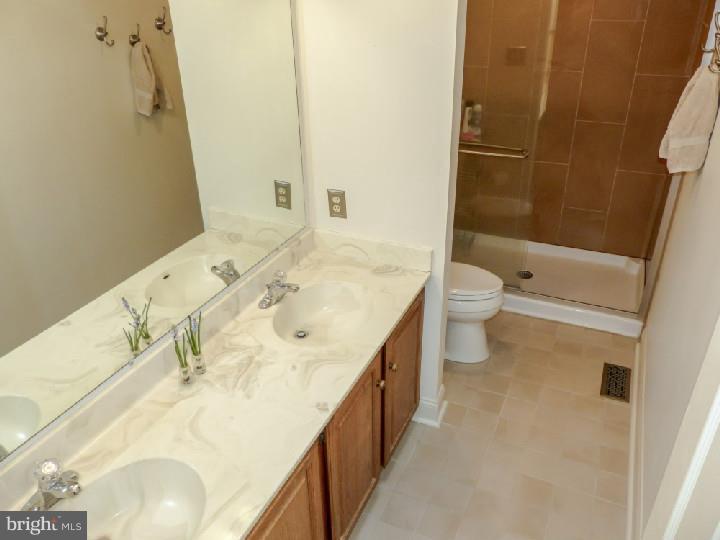 155 Ridings Way Ambler, PA 19002 - Photo 22 of 25 Bathroom