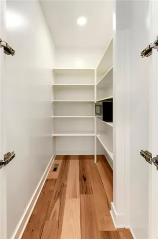 $639,900 | 3904 Southwest Flintrock Drive, Lee's Summit, MO 64082