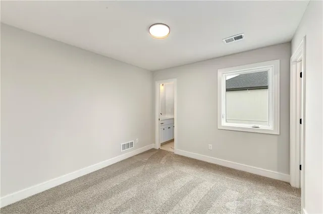 $639,900 | 3904 Southwest Flintrock Drive, Lee's Summit, MO 64082