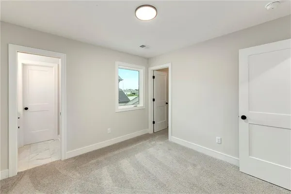 $639,900 | 3904 Southwest Flintrock Drive, Lee's Summit, MO 64082