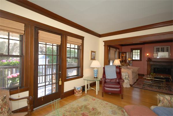 51 Winthrop Road, Unit 2 Brookline, MA 02445 - Photo 6 of 20 a living room with furniture and a flat screen tv