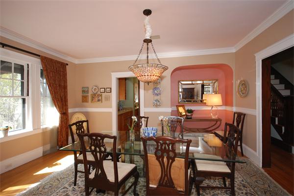 51 Winthrop Road, Unit 2 Brookline, MA 02445 - Photo 9 of 20 a view of a dining room with furniture window and wooden floor