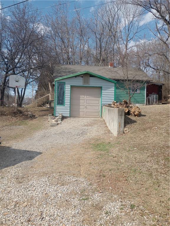 8840 East Wilson Road Independence, MO 64053 - Photo 3 of 6
