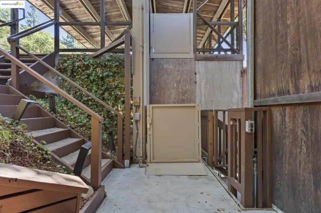 $1,995,000 | 5 Maybeck Twin Drive, Berkeley, CA 94708