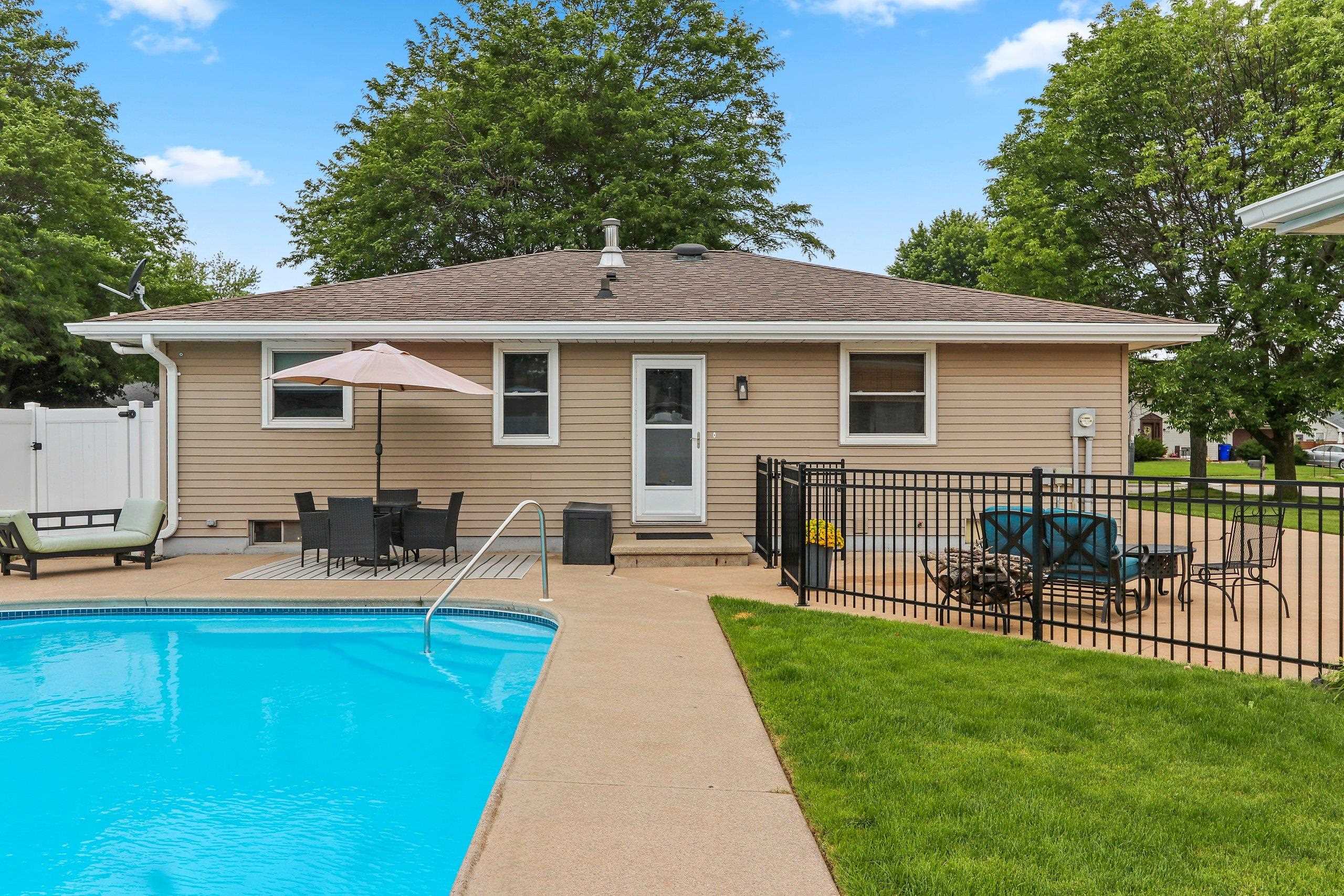 1718 Schaefer Circle Appleton, WI 54915 - Photo 53 of 68