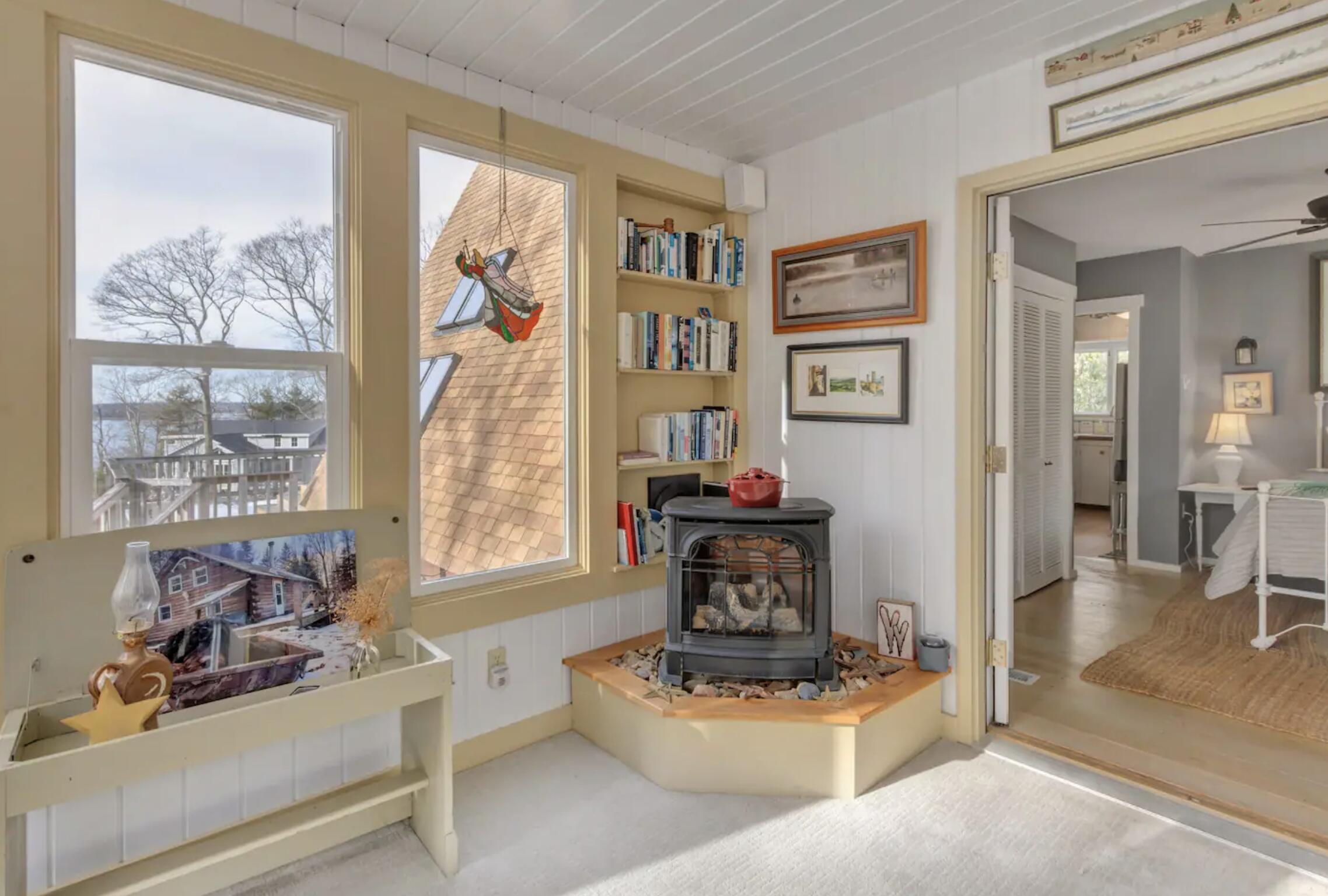 85 Wilson Cove Road Harpswell, ME 04079 - Photo 12 of 24 Living room wilson