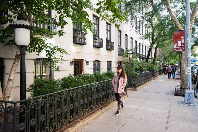 $529,000 | 250 West 27th Street, Unit 5K | Chelsea