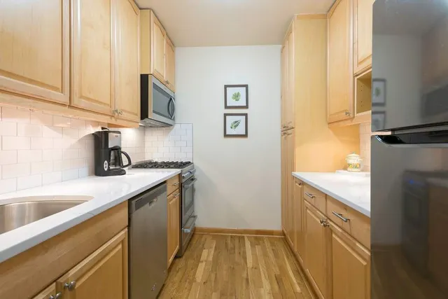 $529,000 | 250 West 27th Street, Unit 5K | Chelsea