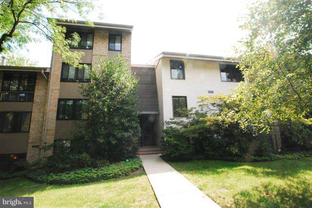 104 Cross Keys Road, Unit D Baltimore, MD 21210 - Photo 1 of 17 Exterior (Front)