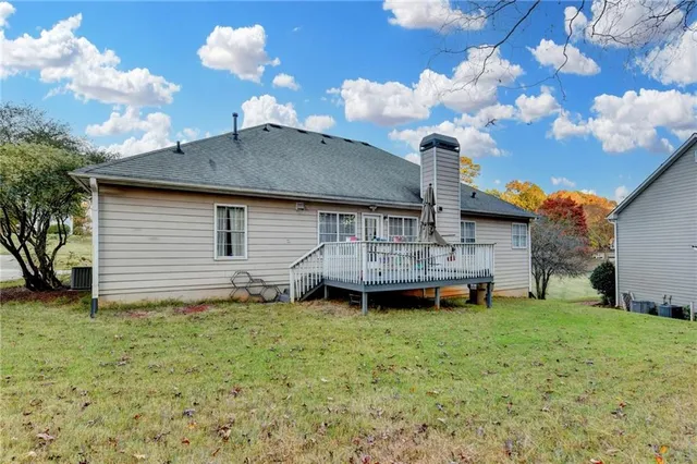 $549,900 | 235 Ruby Forest Parkway, Suwanee, GA 30024