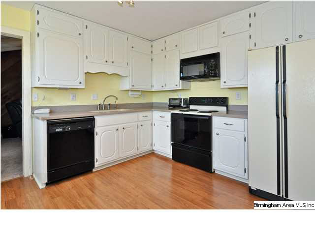 5725 Belle Ridge Trail Birmingham, AL 35210 - Photo 11 of 29