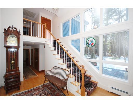 16 Island Pond Road Cumberland, ME 04110 - Photo 5 of 29 Other. Sundrenched front entryway!