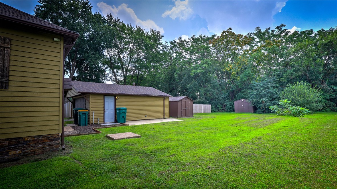 2817 East Locust Street Decatur, IL 62526 - Photo 9 of 41