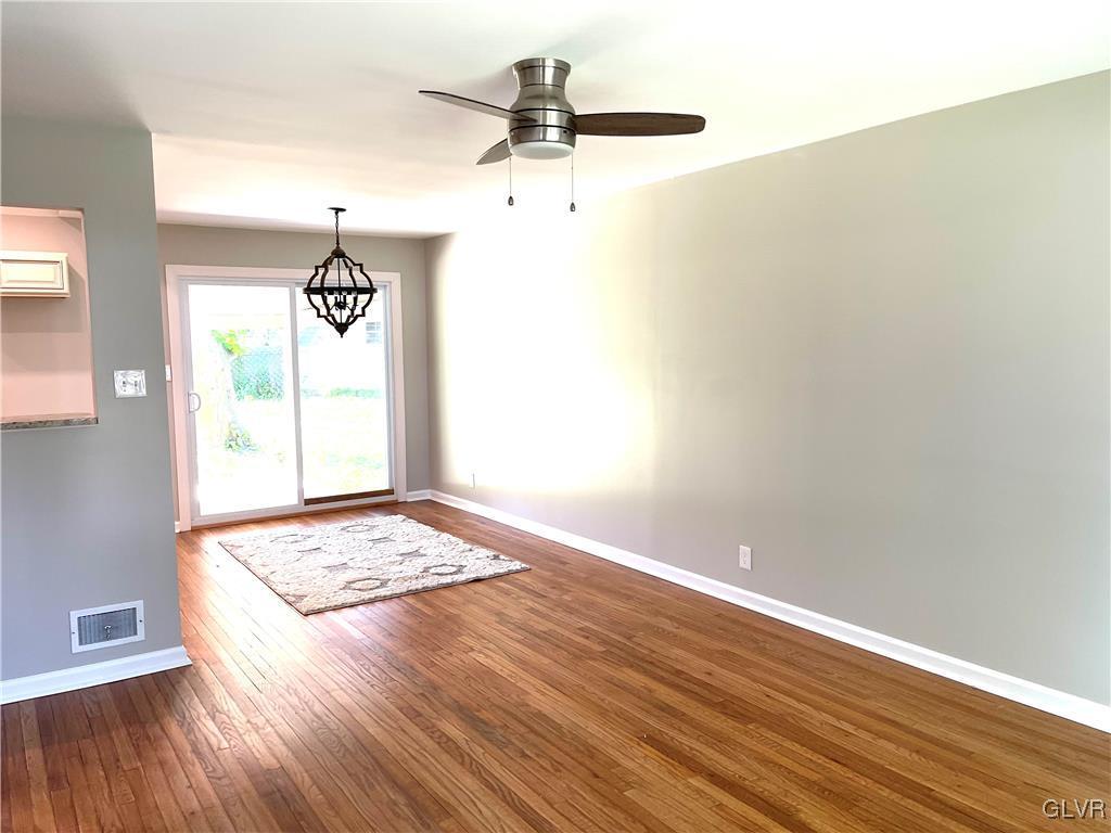2141 Aster Road Bethlehem, PA 18018 - Photo 4 of 12 Gallery Image 4