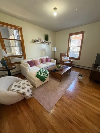 $3,300 | 2 Webb Park, Unit 2, Boston, MA 02127