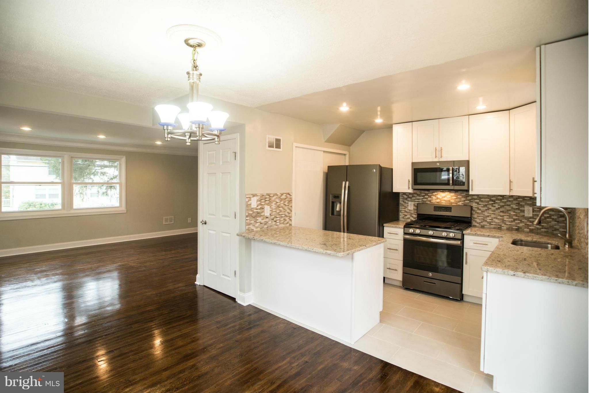 12026 Bluhill Road Silver Spring, MD 20902 - Photo 19 of 29 Kitchen