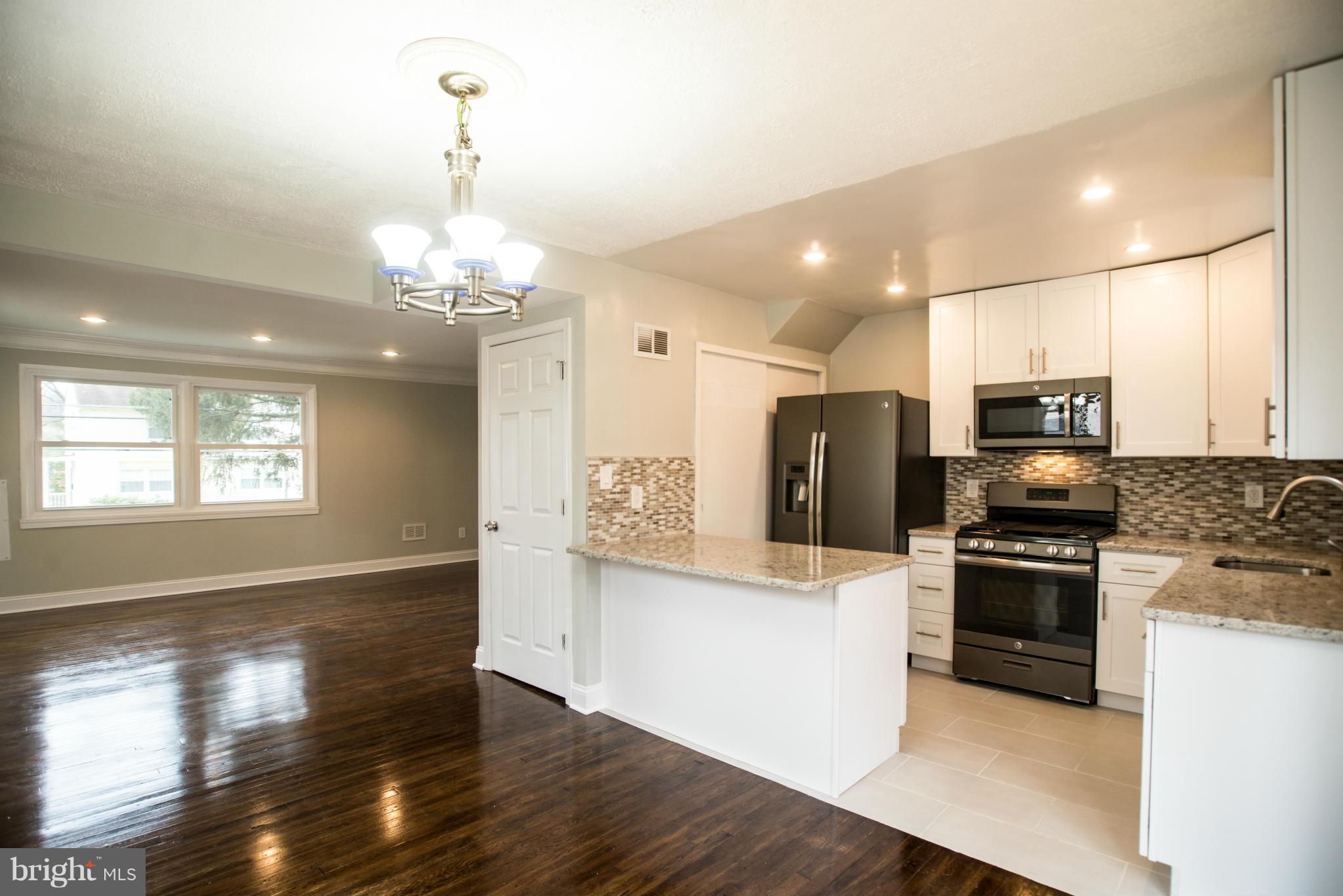 12026 Bluhill Road Silver Spring, MD 20902 - Photo 4 of 29 Interior (General)
