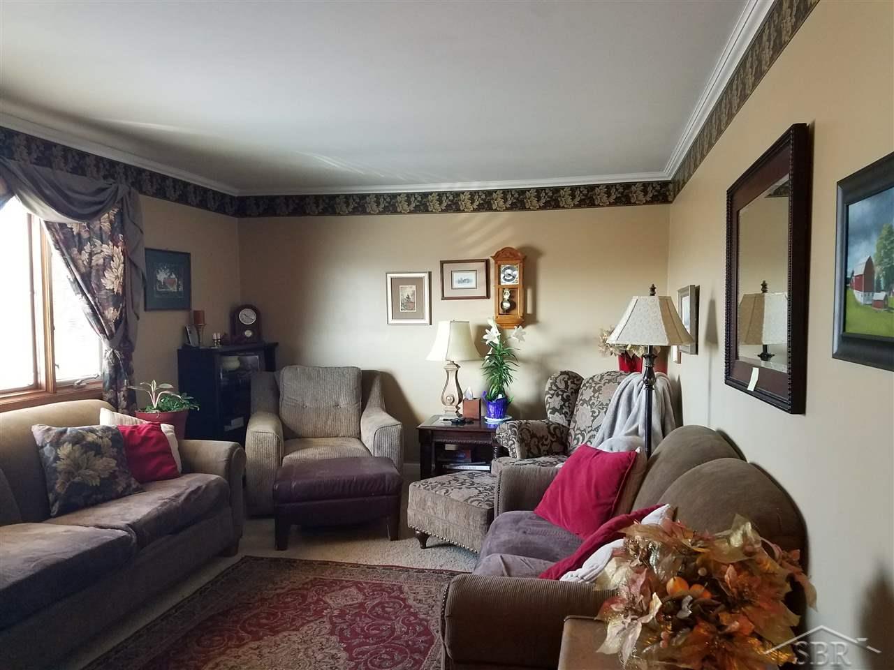 10205 Frost Road Freeland, MI 48623 - Photo 9 of 20