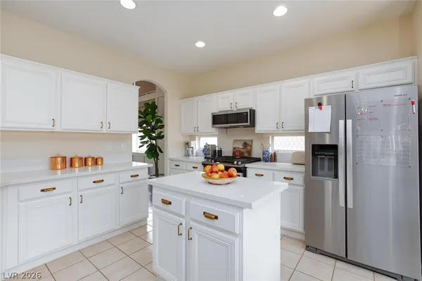 $2,450 | 8204 Burgesshill Avenue, Las Vegas, NV 89129