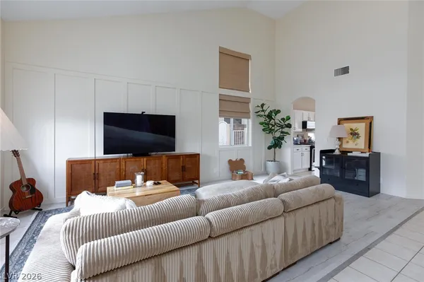 $2,450 | 8204 Burgesshill Avenue, Las Vegas, NV 89129