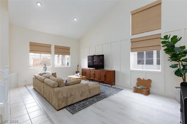 $2,450 | 8204 Burgesshill Avenue, Las Vegas, NV 89129